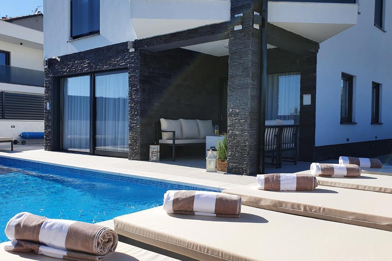 Villa Black Pearl Sibenik Exterior photo